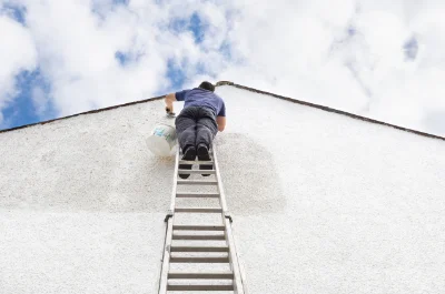 Peinture extérieure à Orval sur Sienne — façades et ravalement